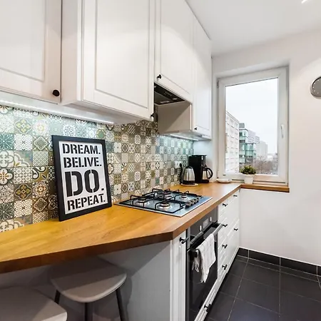 Metro Swietokrzyska Boho Aesthetic Apartment *
