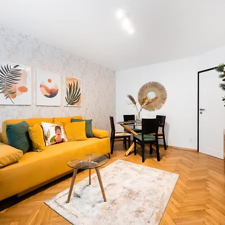 Metro Swietokrzyska Boho Aesthetic Apartmán Varšava