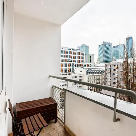 Metro Swietokrzyska Boho Aesthetic *