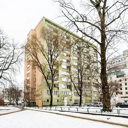 Metro Swietokrzyska Boho Aesthetic Apartmán